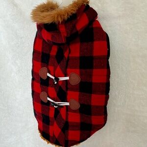 Vibrant Life Pet Jacket, Warm Sherpa inside, a hood and velcro closure